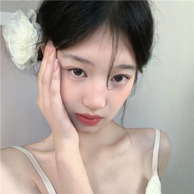 荆棘与旧月光